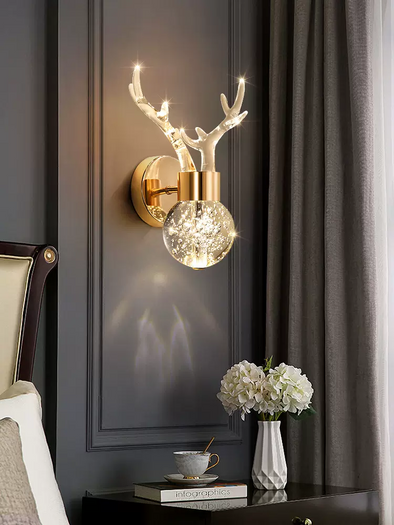 Reindeer wall lamp